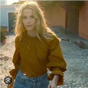 Doen Harper top in mustard size s